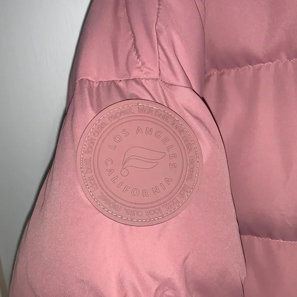 Wander Cropped Puffer - Picture 3 of 6